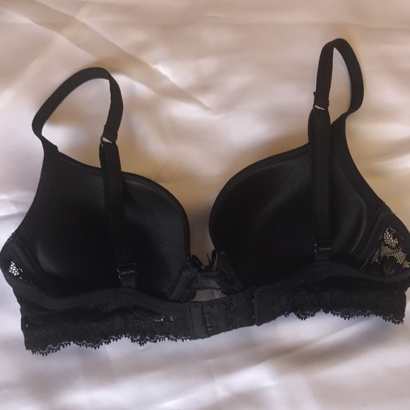 Padded bra in black - Picture 3 of 4